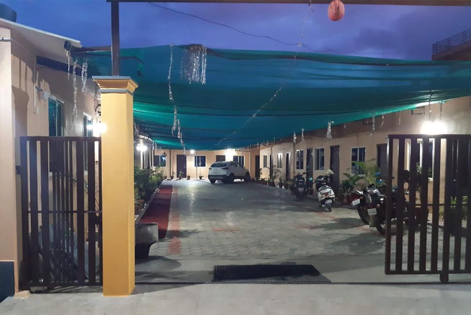 Sri Nandini Guest House Chikmagalūr Zewnętrze zdjęcie