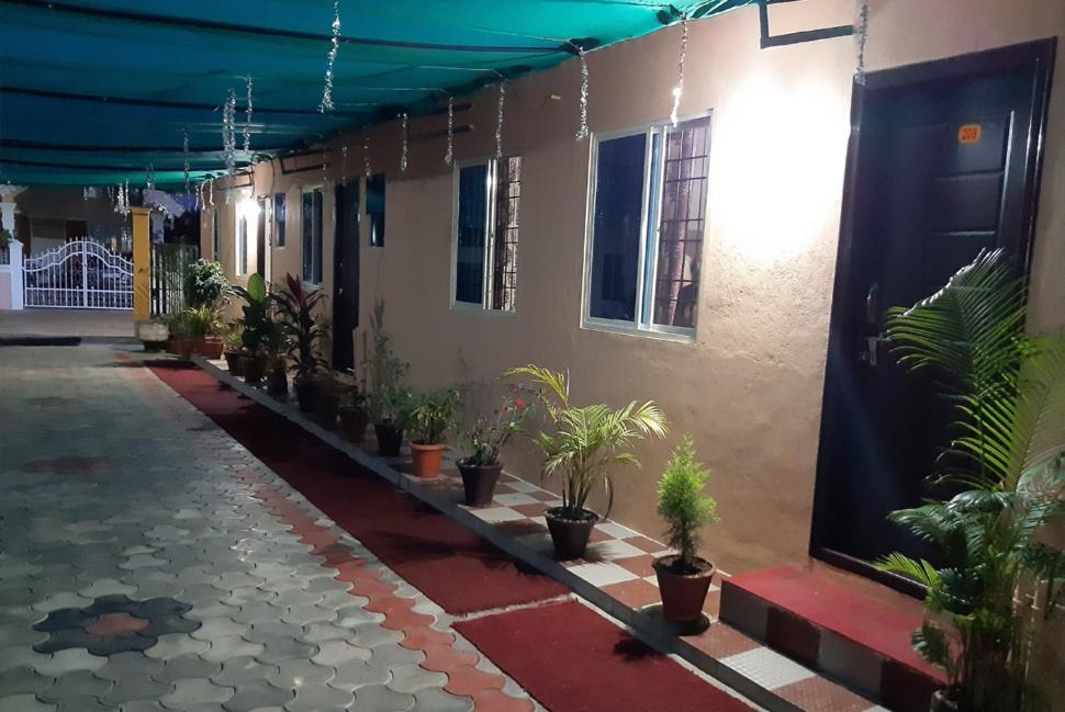 Sri Nandini Guest House Chikmagalūr Zewnętrze zdjęcie
